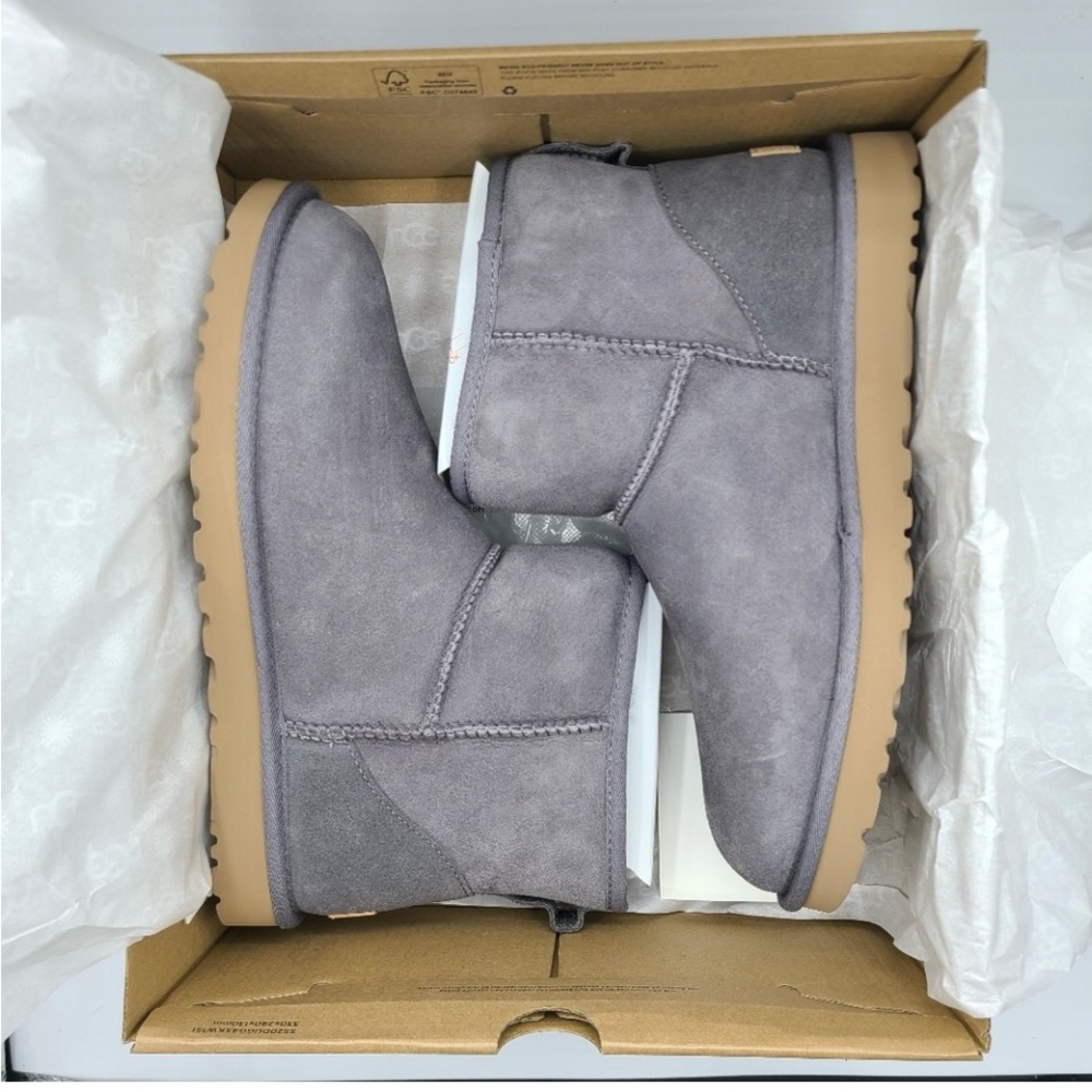 NIB Ugg Classic Mini II Boot, Shade (Grey), Size 10